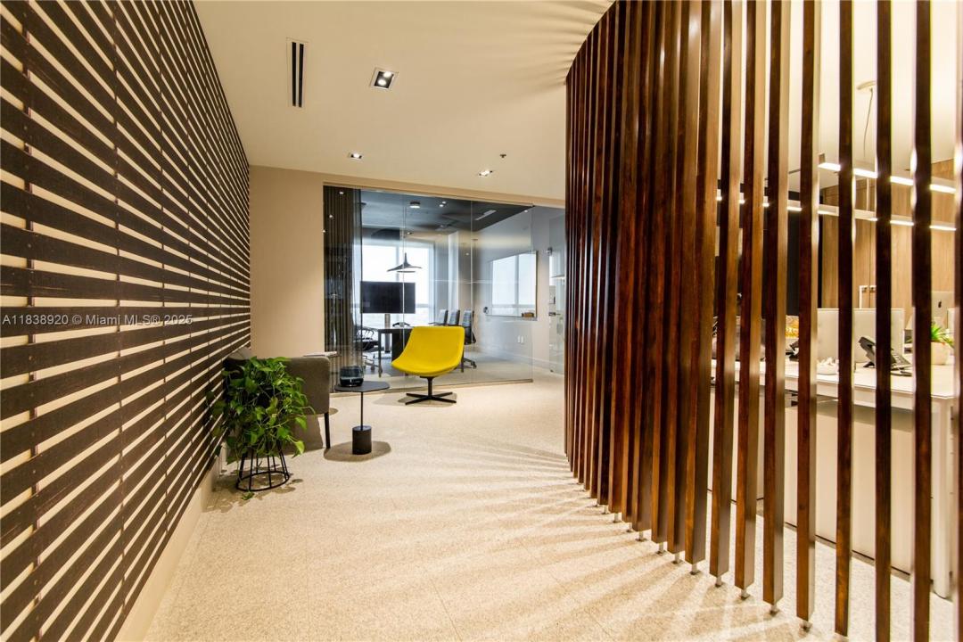175 SW 7th St 1400, Miami, فلوريدا 33130, الولايات المتحدة