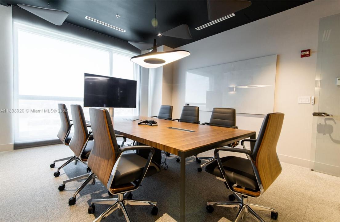 175 SW 7th St 1400, Miami, فلوريدا 33130, الولايات المتحدة
