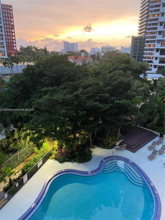 1450 Brickell Bay Dr 1402, Miami, Flórida 33131, Estados Unidos
