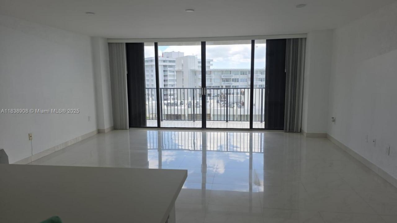 1450 Brickell Bay Dr 1402, Miami, Flórida 33131, Estados Unidos