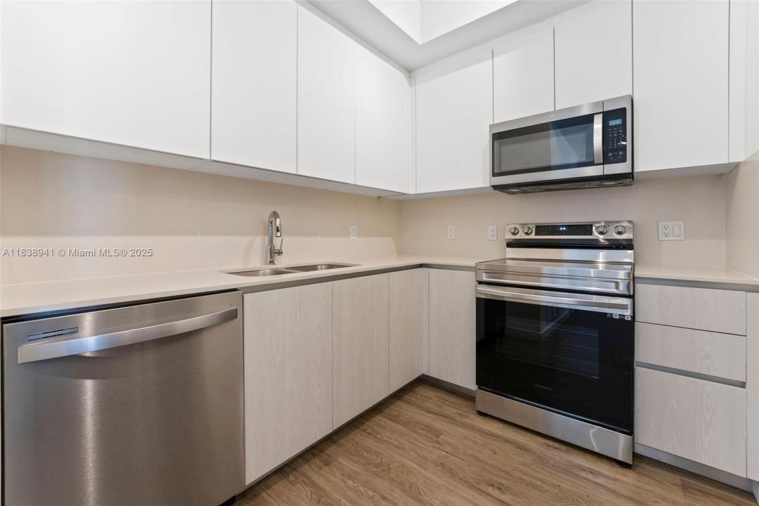 1500 Bay Rd C-2909, Miami Beach, Florida 33139