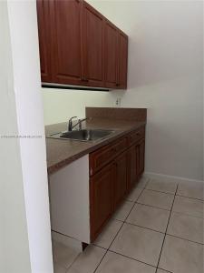 6713 NW 188th 6713, Hialeah, Florida 33015, USA