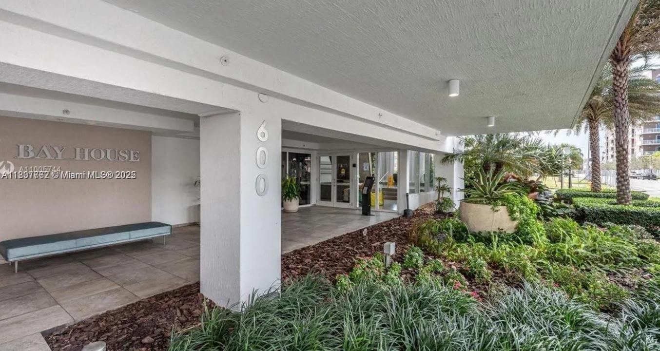 600 NE 27th St 105, Miami, 플로리다 33137, 미국