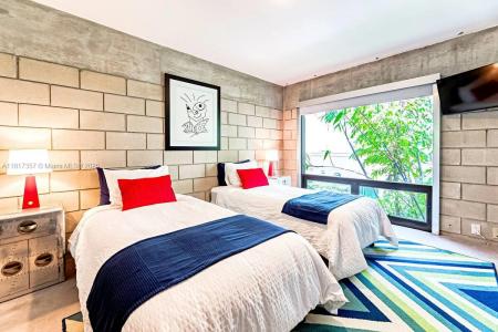 322 Hendricks Isle 2, Fort Lauderdale, Florida 33301, USA