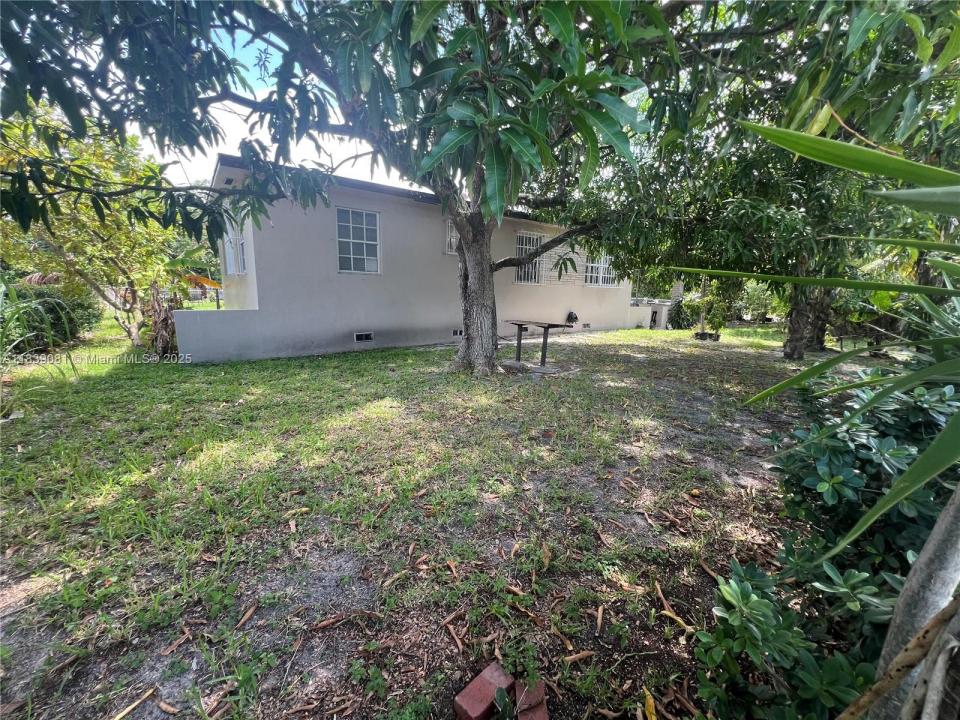 1190 NW 135th St, North Miami, Flórida 33168, Estados Unidos