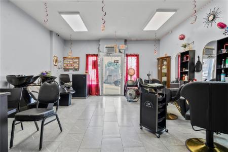 123 Elm Street, Yonkers, Nova Iorque 10701, Estados Unidos