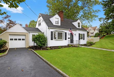 15 Benedict Avenue, Eastchester, New York 10709