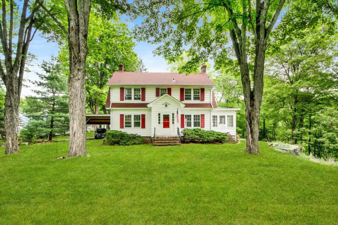 171 Goldens Bridge Road, Bedford, New York 10536