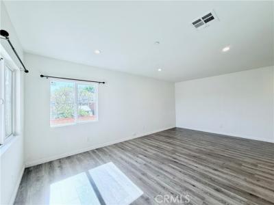 Nubia Street, Baldwin Park, Kaliforniya 91706, Amerika Birleşik Devletleri