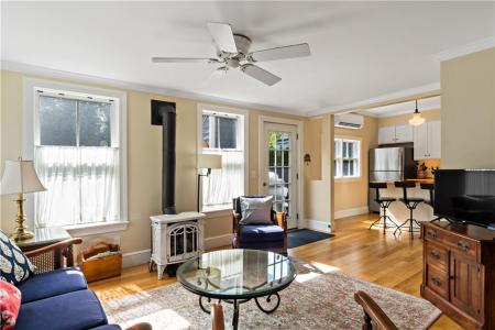 6 Gladding Court 1, Newport, RI 02840, USA