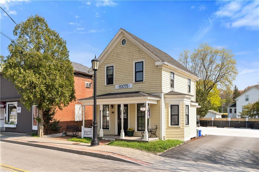 74 Maple Avenue 1, Barrington, Rhode Island 02806