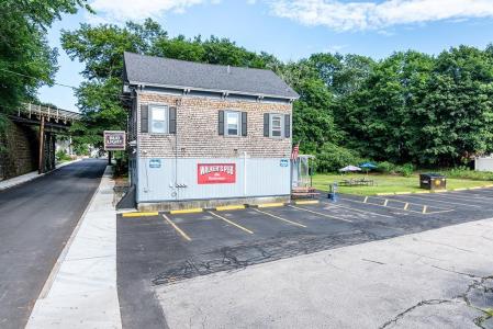 104 Canal Street, Blackstone, Massachusetts 01504, États-Unis