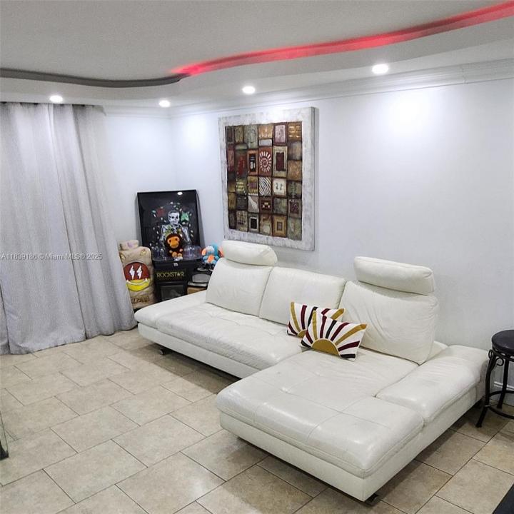 2750 NE 183rd St 1701, Aventura, Florida 33160