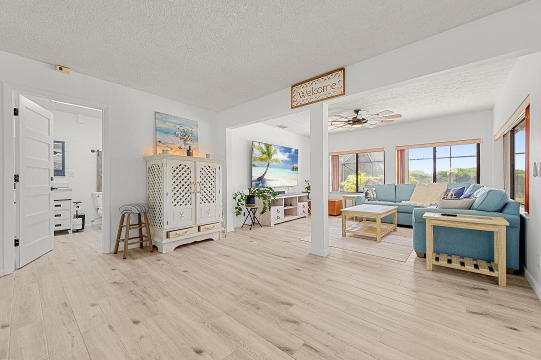 1075 SE Coral Reef Street, Port Saint Lucie, Florida 34983, Estados Unidos