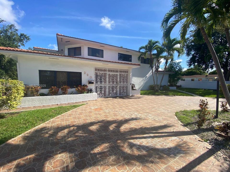 290 NE 108th St, Miami, Flórida 33161, Estados Unidos