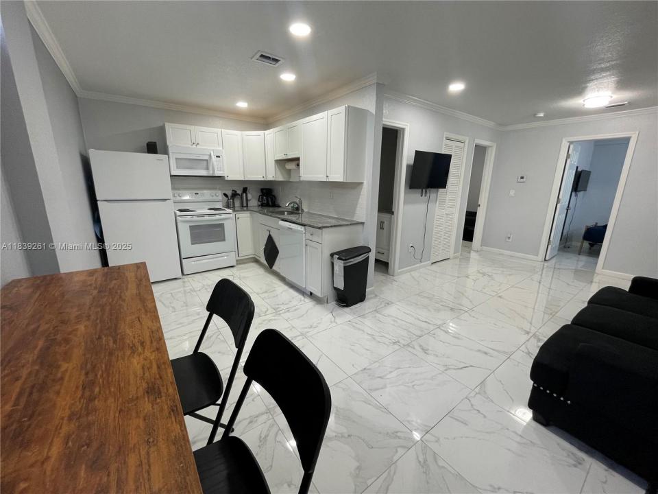 2240 Simms St, Hollywood, Florida 33020, Estados Unidos