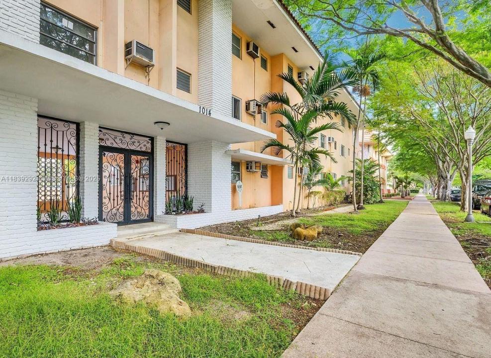 1014 Salzedo St 307, Coral Gables, Florida 33134, HOA KỲ