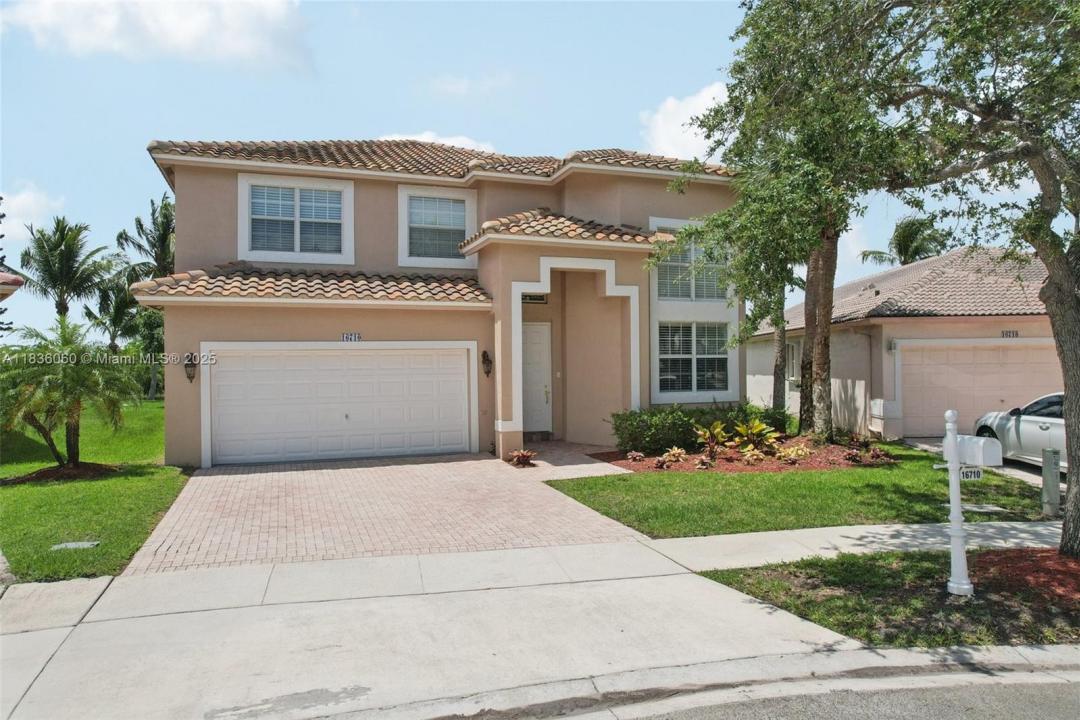16710 NW 12th St 0, Pembroke Pines, Florida 33028, Estados Unidos