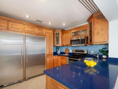 1225 NE 16th Ter, Fort Lauderdale, Florida 33304, USA