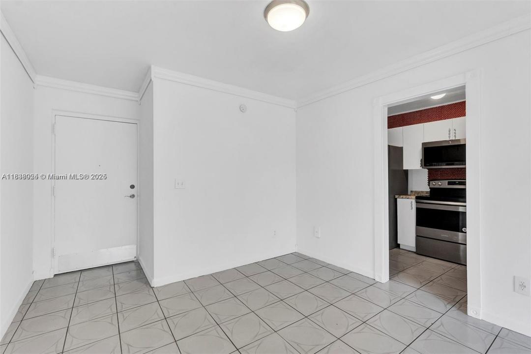 1051 SW 1st St 211, Miami, Florida 33130