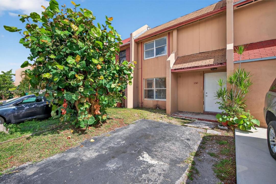 2767 NW 197th Ter, Miami Gardens, Florida 33056, Estados Unidos