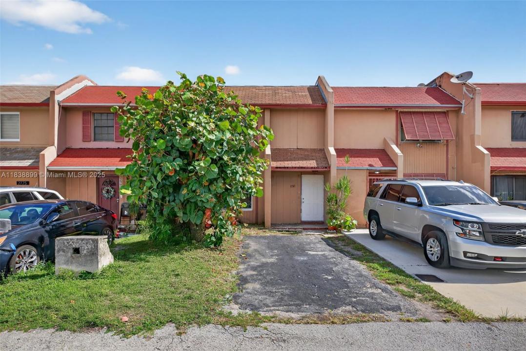 2767 NW 197th Ter, Miami Gardens, Florida 33056, Estados Unidos