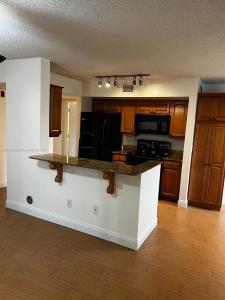 2620 S University Dr 104, Davie, Florida 33328, USA