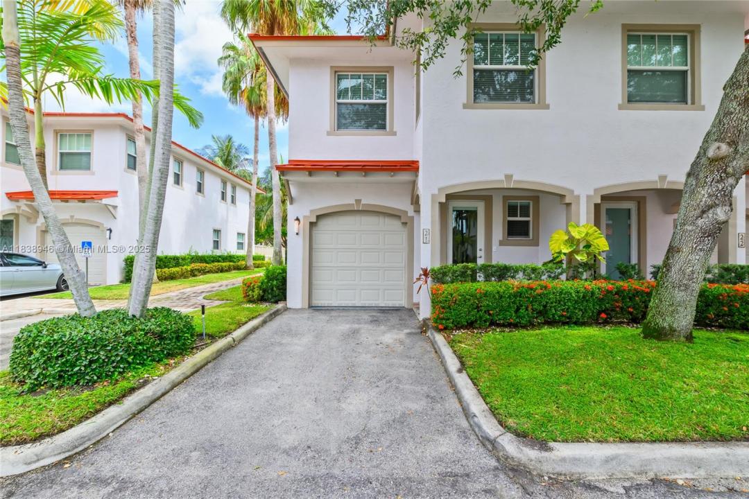 4088 W Palm Aire Dr 21, Pompano Beach, פלורידה 33069, ארצות הברית של אמריקה