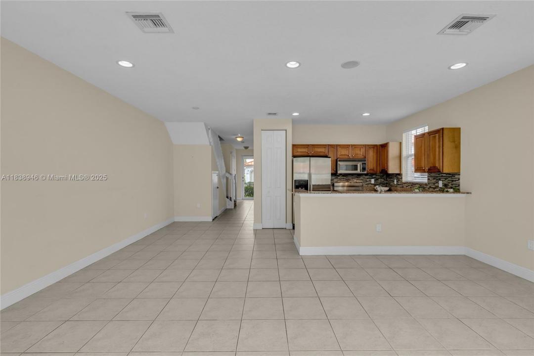 4088 W Palm Aire Dr 21, Pompano Beach, פלורידה 33069, ארצות הברית של אמריקה