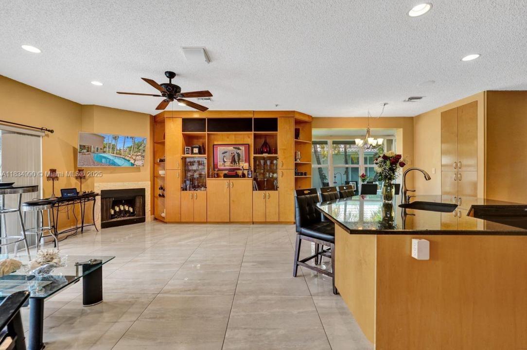9940 SW 4th St, Plantation, 佛罗里达州 33324, 美国