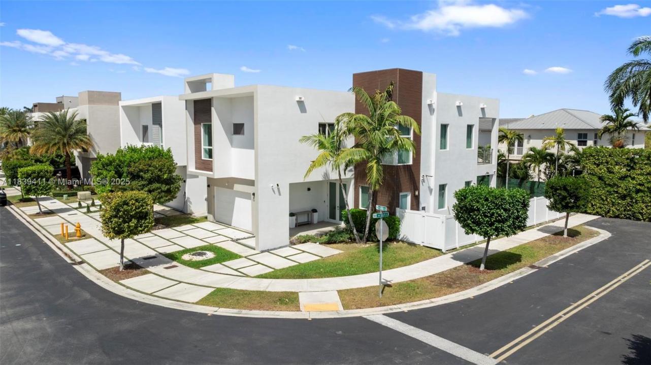 10431 NW 68th Ter, Doral, فلوريدا 33178, الولايات المتحدة