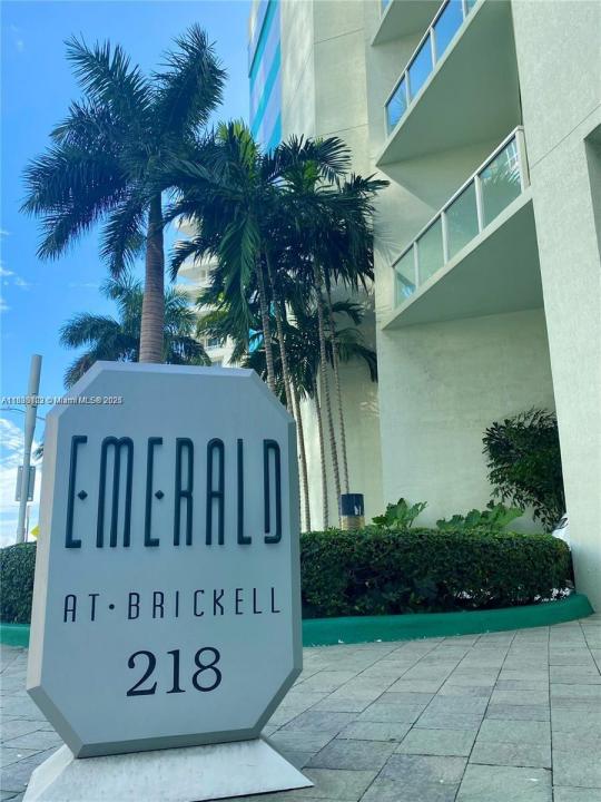 218 SE 14th St 2004, Miami, Florida 33131, Estados Unidos