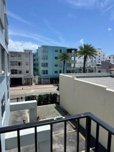 720 Collins Ave 310, Miami Beach, Florida 33139, USA