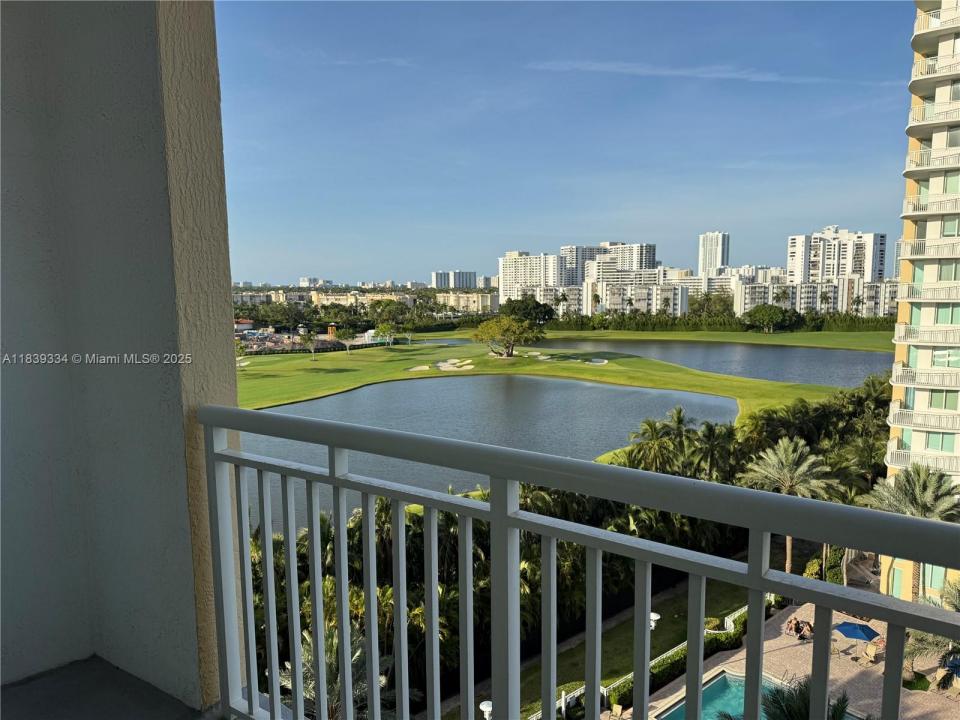 1745 E Hallandale Beach Blvd 804W, Hallandale Beach, Florida 33009, Amerika Birleşik Devletleri