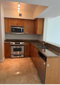 1745 E Hallandale Beach Blvd 804W, Hallandale Beach, Florida 33009, USA