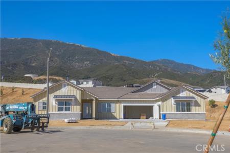 Hurley Court, San Bernardino, Калифорния 92407, Соединенные Штаты