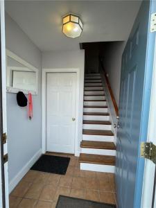 12 Callender Avenue 1, Newport, Rhode Island 02840