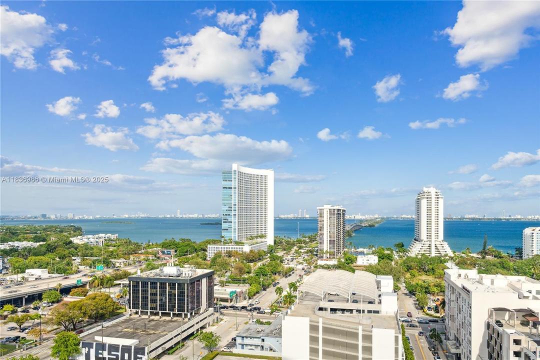 3470 E Coast Ave H1701, Miami, Florida 33137