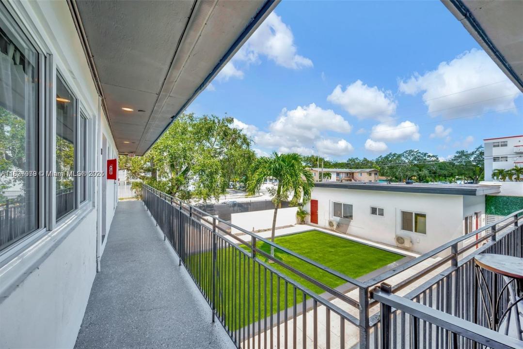 14280 NE 6th Ave, North Miami, Flórida 33161, Estados Unidos