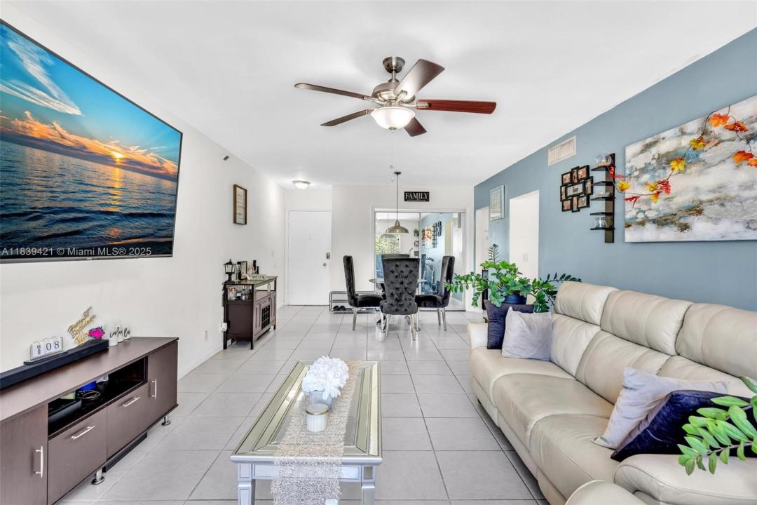 5800 NE 22nd Way 523, Fort Lauderdale, Flórida 33308, Estados Unidos