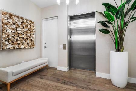 184 Lake Drive 2304, Palm Beach Shores, Florida 33404, USA