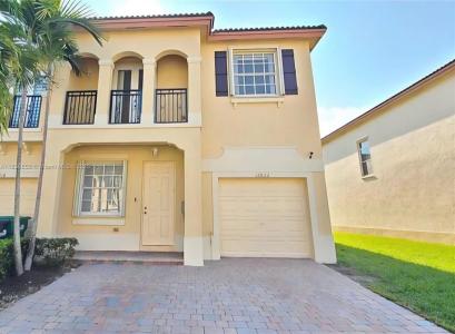 12822 SW 135th St 12822, Miami, Florida 33186, USA