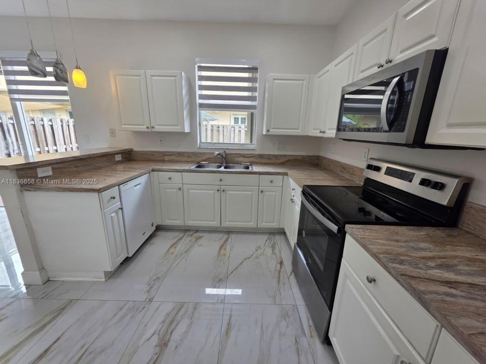 12822 SW 135th St 12822, Miami, 佛罗里达州 33186, 美国