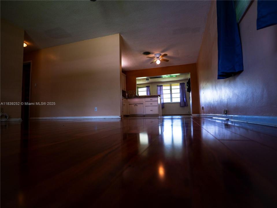 2918 NW 46th St, Tamarac, Floryda 33309, USA