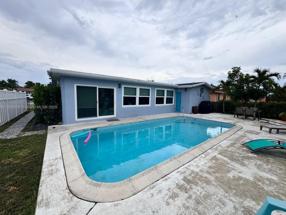 12350 NW 30th St, Sunrise, Florida 33323