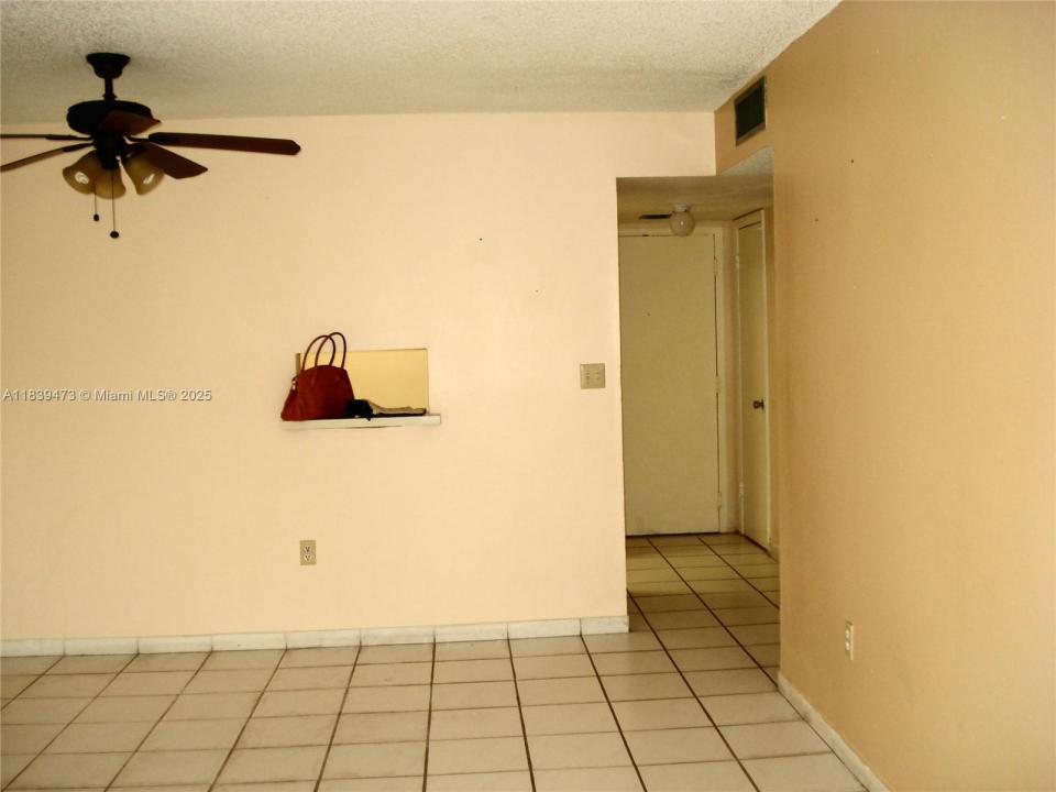 5755 W 20 Ave 206, Hialeah, 佛罗里达州 33012, 美国