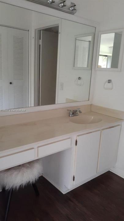 410 E Lakeview Dr E E, Royal Palm Beach, Floryda 33411, USA
