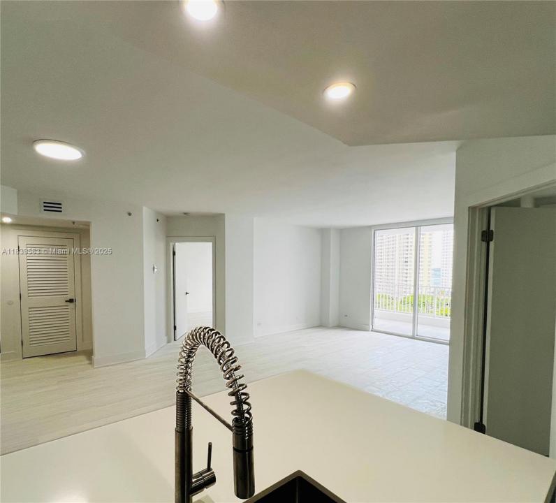 701 Brickell Key Blvd 1111, Miami, Flórida 33131, Estados Unidos