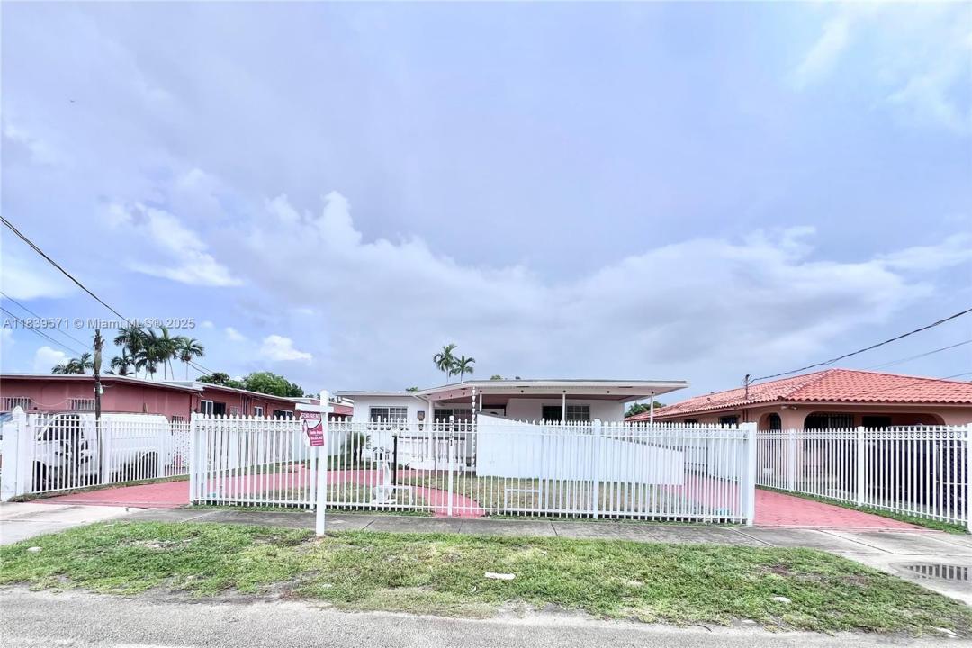 5751 SW 2nd Ter, Miami, Florida 33144, Amerika Birleşik Devletleri