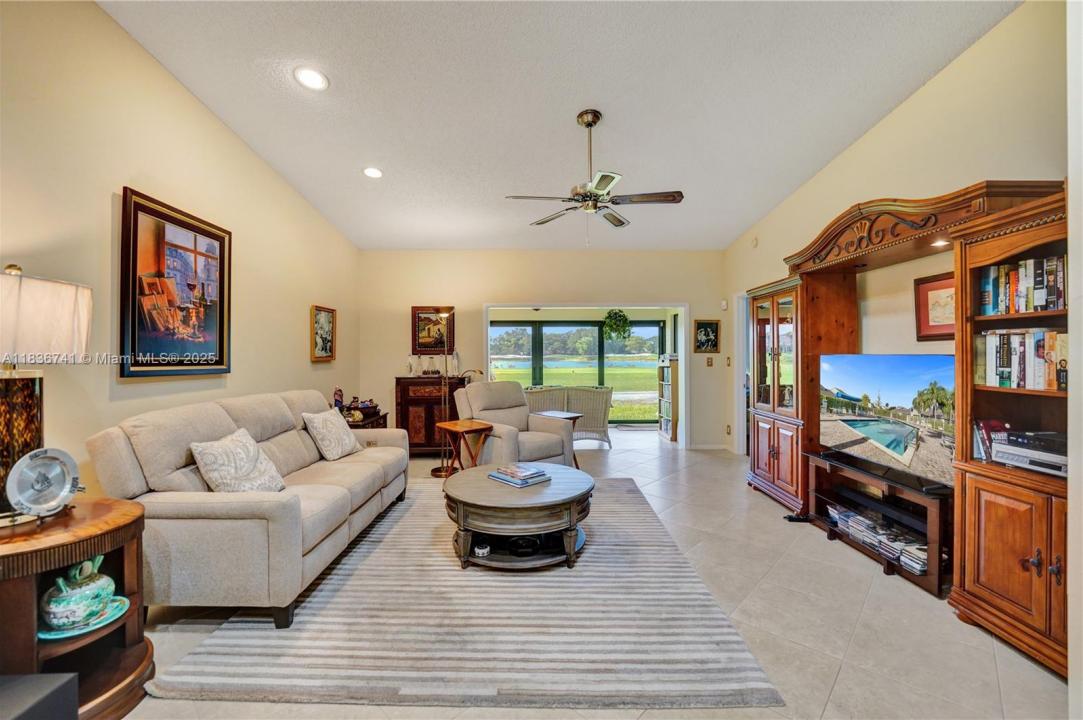 8406 NW 78th Ct, Tamarac, فلوريدا 33321, الولايات المتحدة